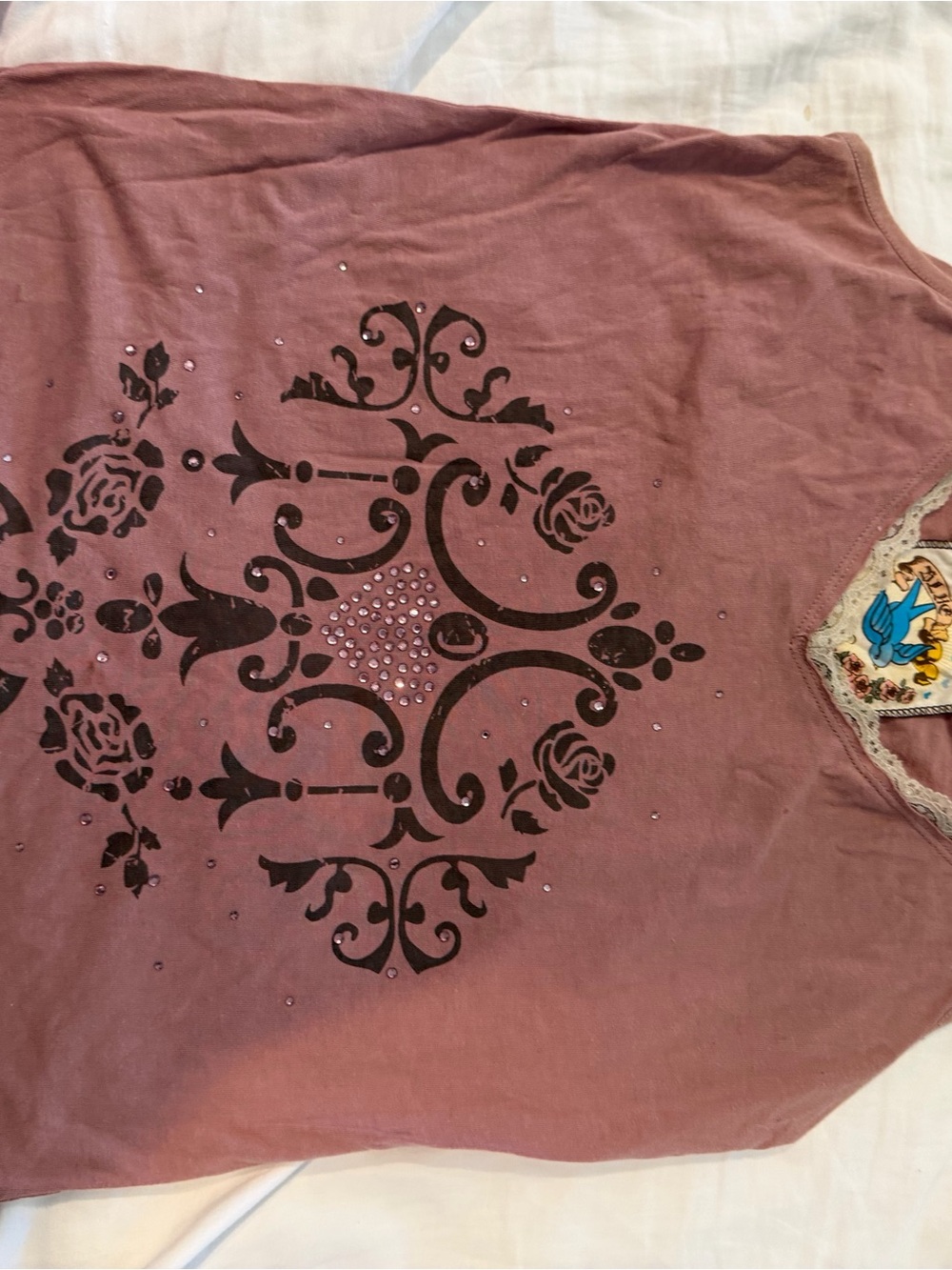 Mauve Pink Sleeveless Tee with Rhinestone Fleur-de-Lis